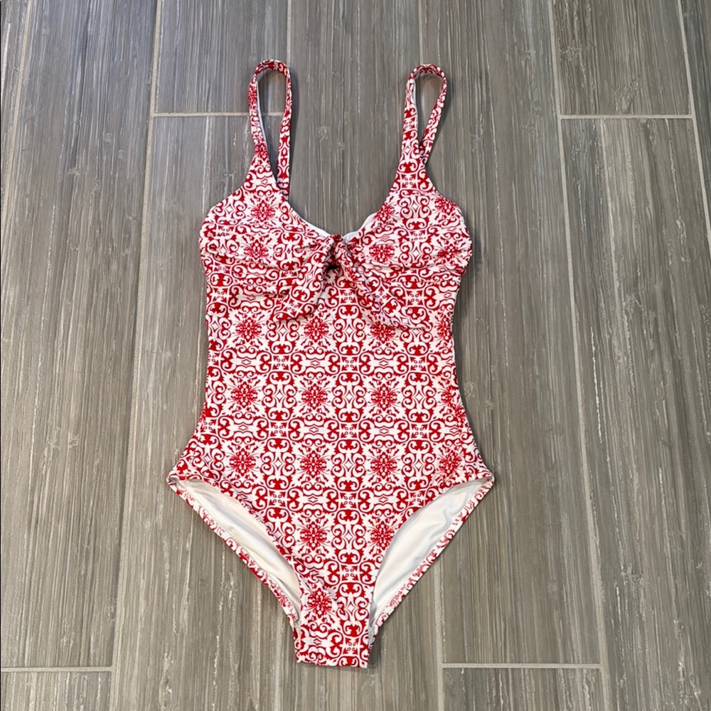 Melissa Odabash Women’s Red Patterned one piece Swimsuit, size 4
